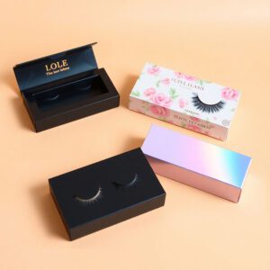 Elegant custom eyelash boxes with premium design